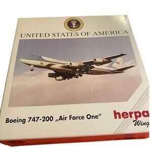 Herpa Wings 1:500 Die-Cast Boeing 747-200 Air Force One Model 502511